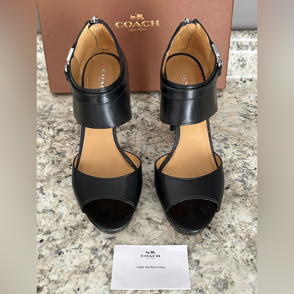 Coach Wexwood Semi Matte Calf Leather Peep Toe Heels in Original Box Size 8.5 - Picture 4 of 15